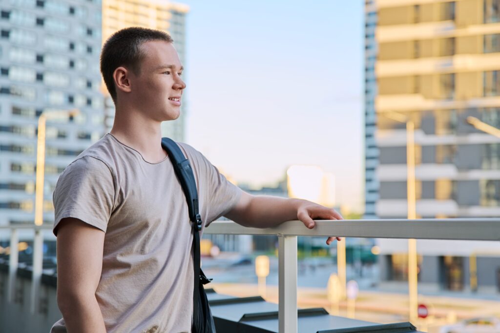 Grounding techniques to Manage Social Anxiety in the city.