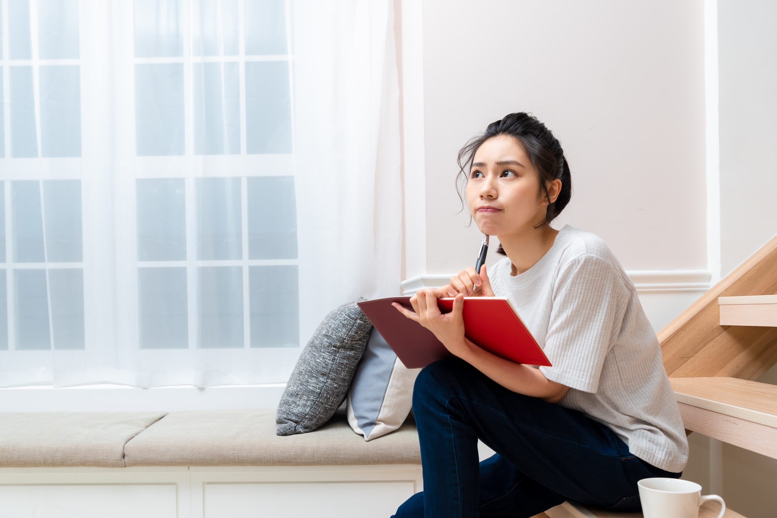 A person in recovery at Essence Recovery Center learning how to set career goals in sobriety.